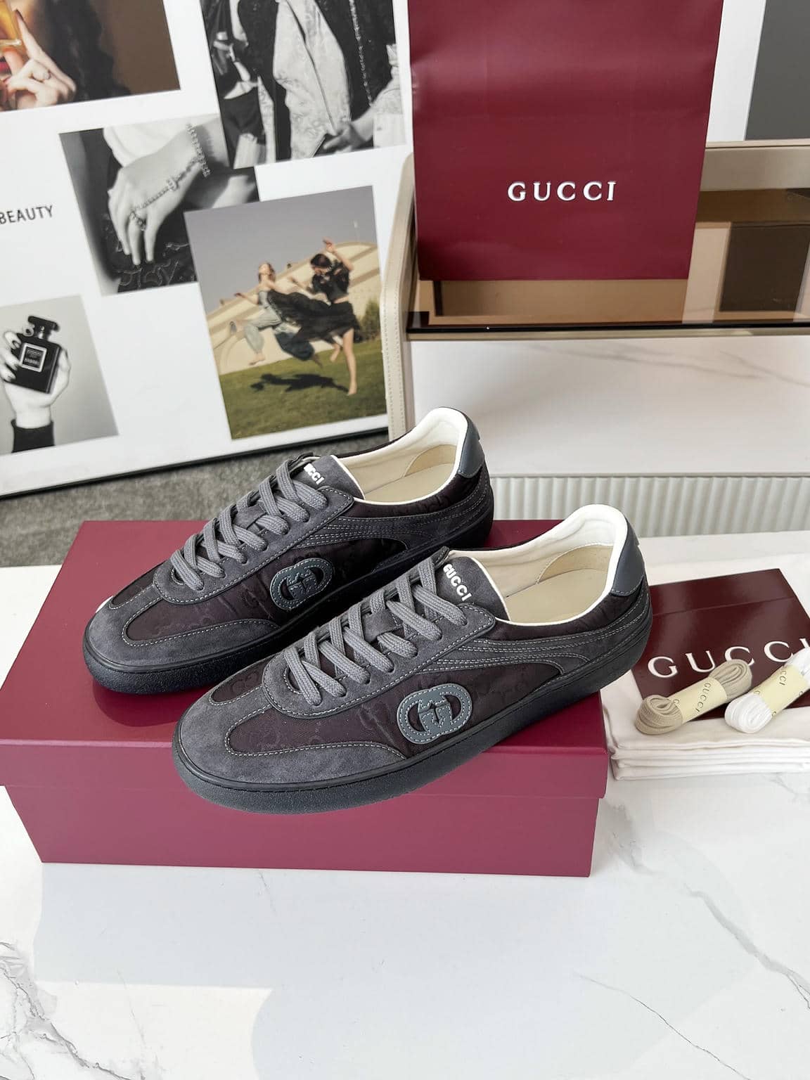 0033 Sneaker